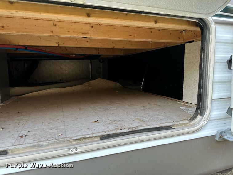 image for item ER8037 2002 Forest River Wildwood LE camper