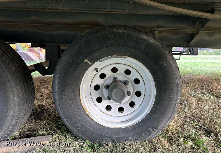 image for item ER8037 2002 Forest River Wildwood LE camper