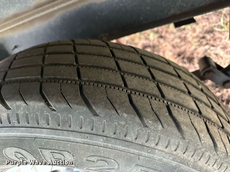 image for item ER8037 2002 Forest River Wildwood LE camper