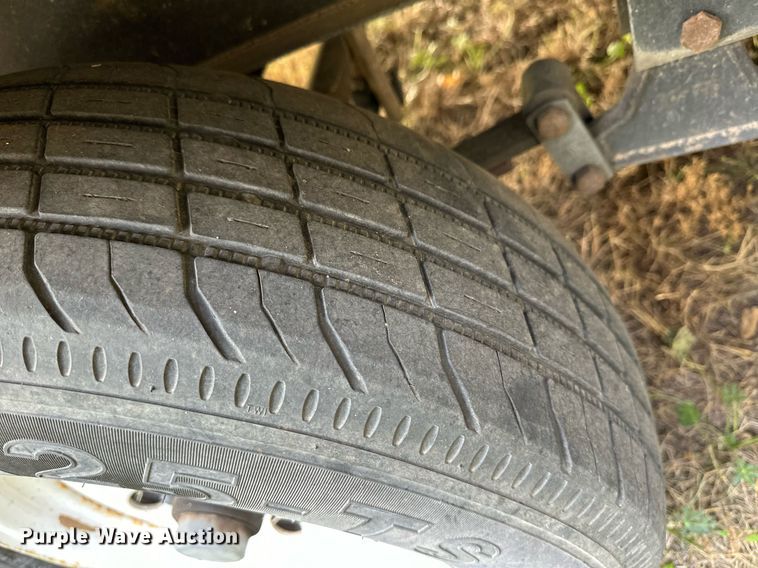 image for item ER8037 2002 Forest River Wildwood LE camper