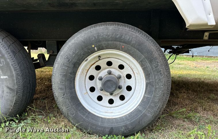 image for item ER8037 2002 Forest River Wildwood LE camper