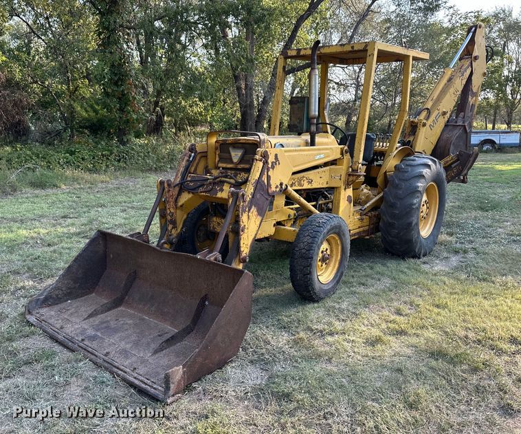 image for item ER8038 1971 Massey Ferguson MF54 backhoe