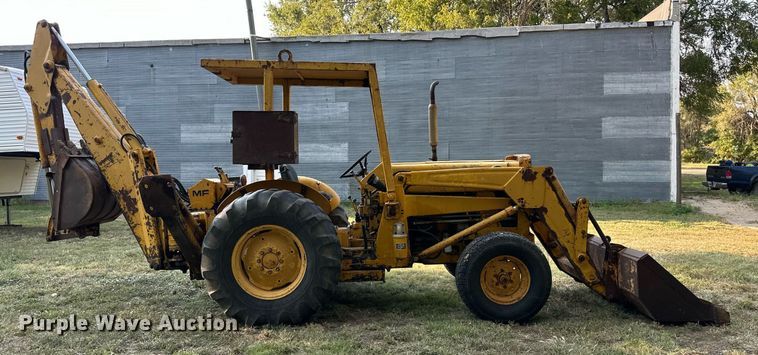 image for item ER8038 1971 Massey Ferguson MF54 backhoe