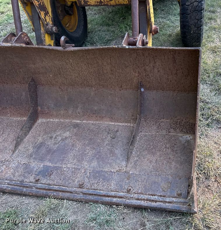 image for item ER8038 1971 Massey Ferguson MF54 backhoe