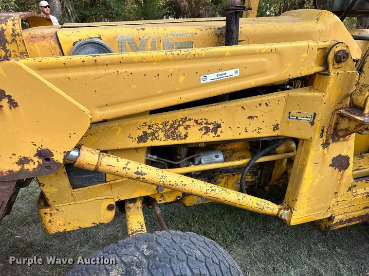 image for item ER8038 1971 Massey Ferguson MF54 backhoe