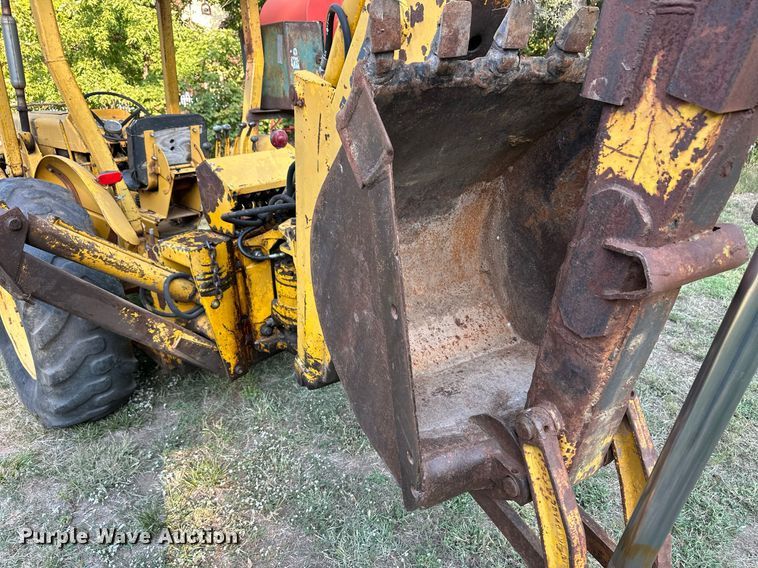 image for item ER8038 1971 Massey Ferguson MF54 backhoe