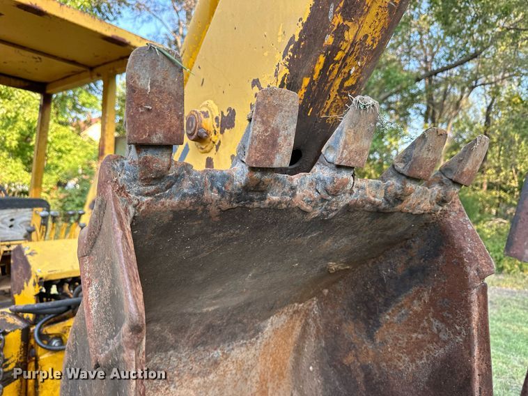 image for item ER8038 1971 Massey Ferguson MF54 backhoe