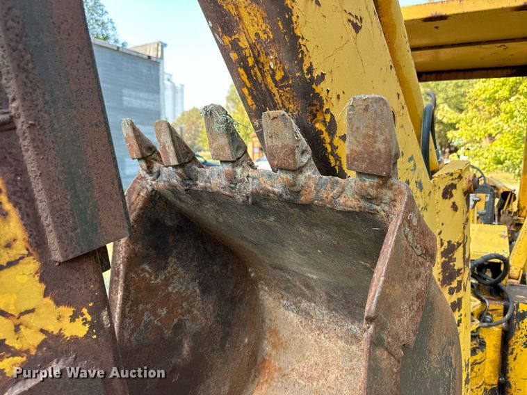 image for item ER8038 1971 Massey Ferguson MF54 backhoe