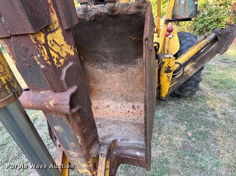 image for item ER8038 1971 Massey Ferguson MF54 backhoe