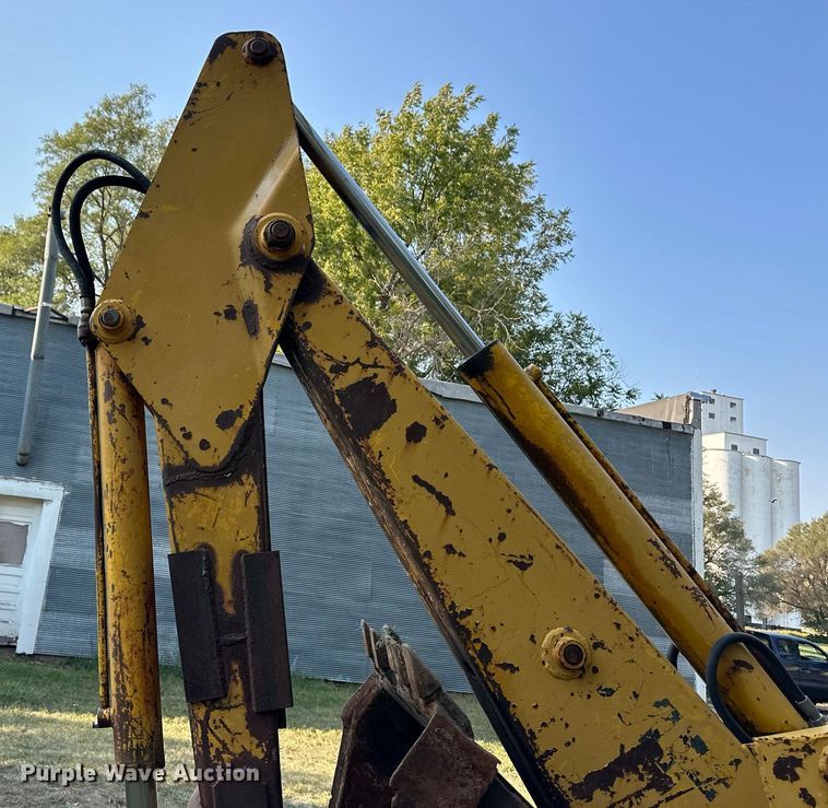 image for item ER8038 1971 Massey Ferguson MF54 backhoe