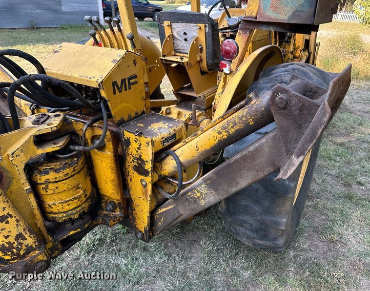 image for item ER8038 1971 Massey Ferguson MF54 backhoe