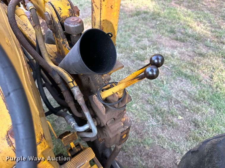 image for item ER8038 1971 Massey Ferguson MF54 backhoe