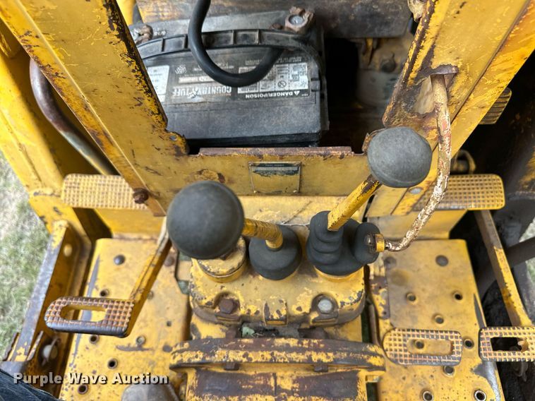 image for item ER8038 1971 Massey Ferguson MF54 backhoe