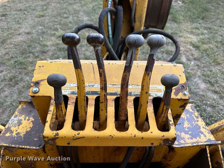 image for item ER8038 1971 Massey Ferguson MF54 backhoe