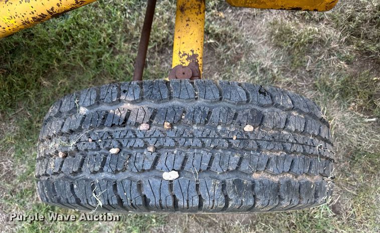 image for item ER8038 1971 Massey Ferguson MF54 backhoe