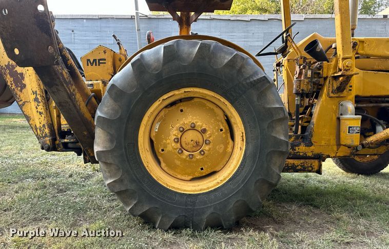 image for item ER8038 1971 Massey Ferguson MF54 backhoe