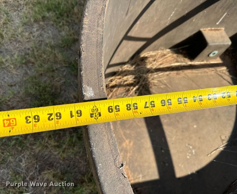 image for item IE9113 Livestock feed and water troughs