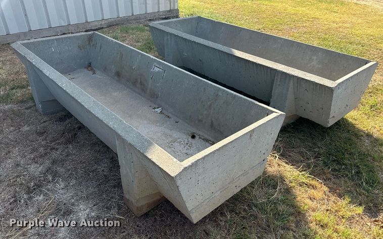 image for item IE9113 Livestock feed and water troughs