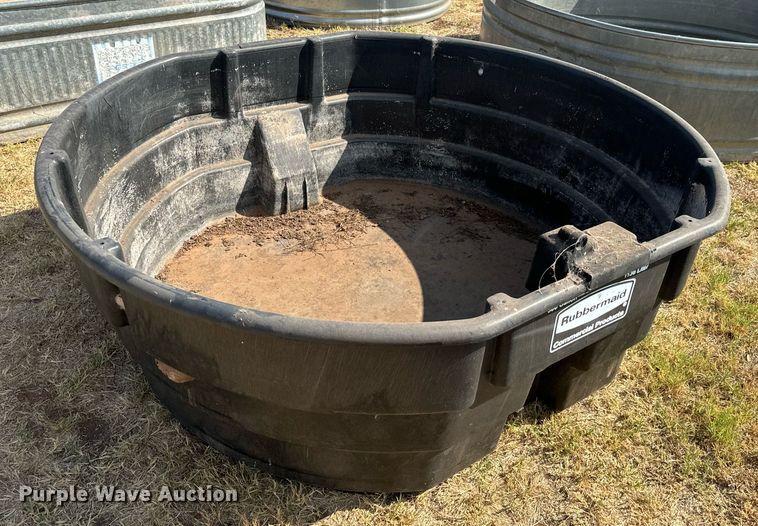 image for item IE9113 Livestock feed and water troughs