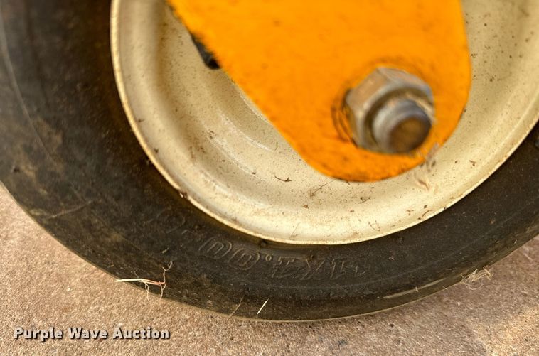 image for item IE9114 Lawn and garden equipment