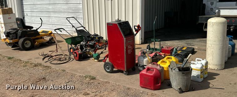 image for item IE9114 Lawn and garden equipment