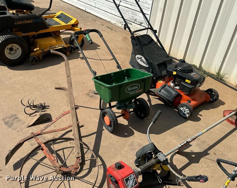 image for item IE9114 Lawn and garden equipment