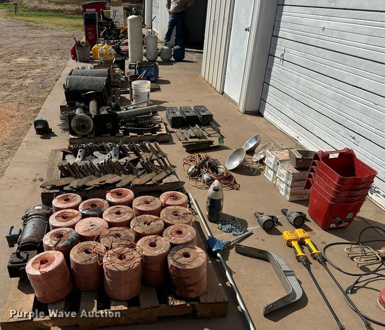 image for item IE9115 Ag equipment 