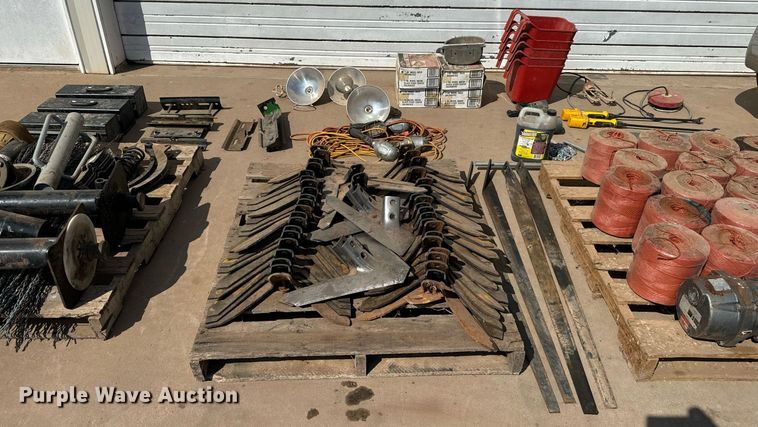 image for item IE9115 Ag equipment 