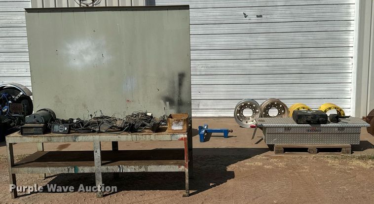 image for item IE9116 Tools