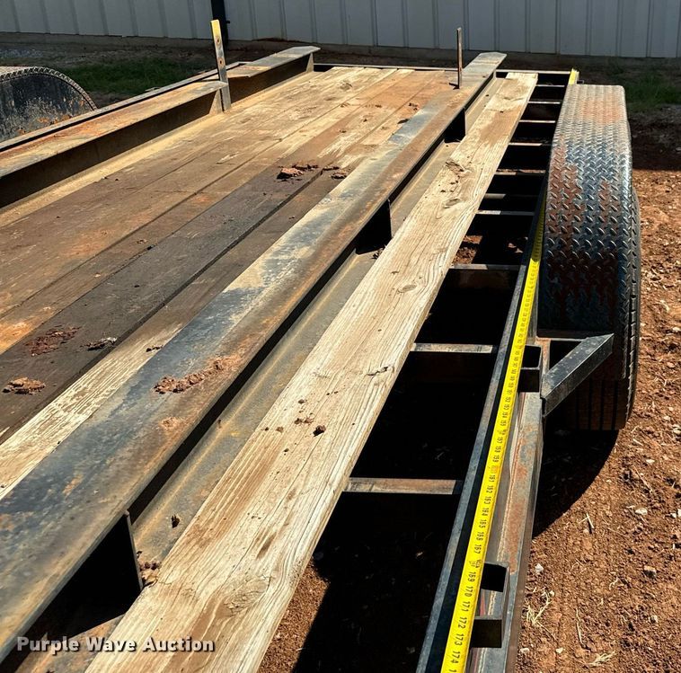 image for item IE9118 Equipment trailer