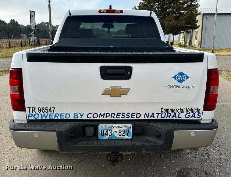 image for item IE9128 2011 Chevrolet  Silverado 1500 Crew Cab pickup truck