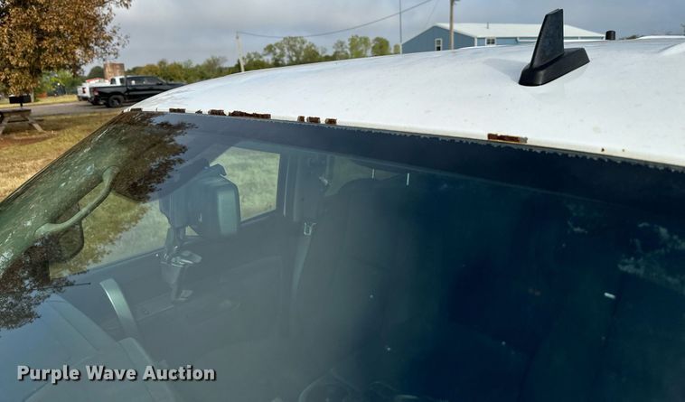 image for item IE9128 2011 Chevrolet  Silverado 1500 Crew Cab pickup truck