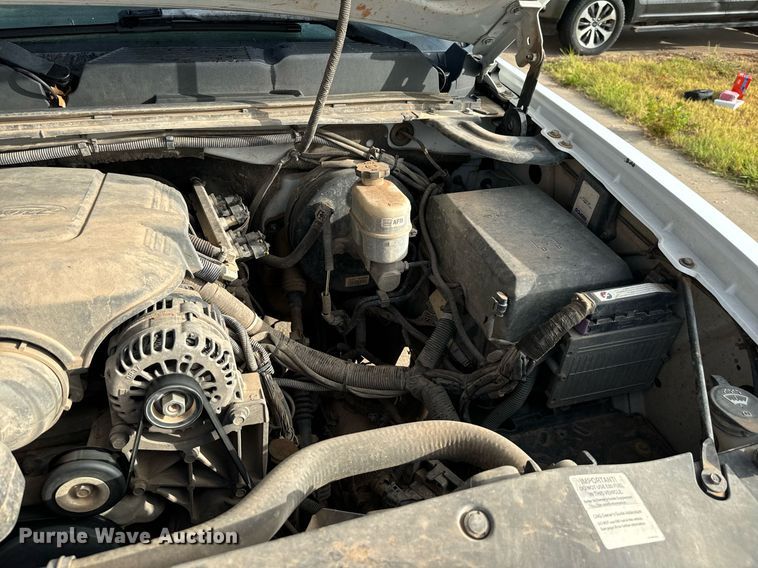 image for item IE9128 2011 Chevrolet  Silverado 1500 Crew Cab pickup truck