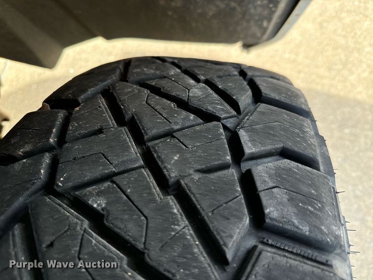 image for item IE9128 2011 Chevrolet  Silverado 1500 Crew Cab pickup truck