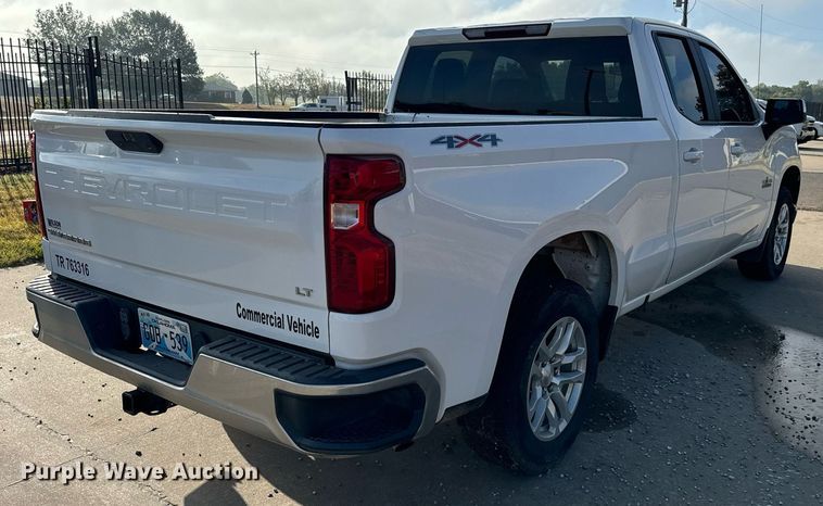 image for item IE9129 2019 Chevrolet  Silverado 1500 Double Cab pickup truck