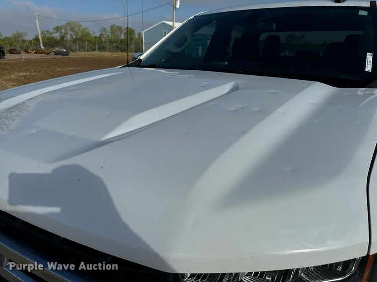 image for item IE9129 2019 Chevrolet  Silverado 1500 Double Cab pickup truck