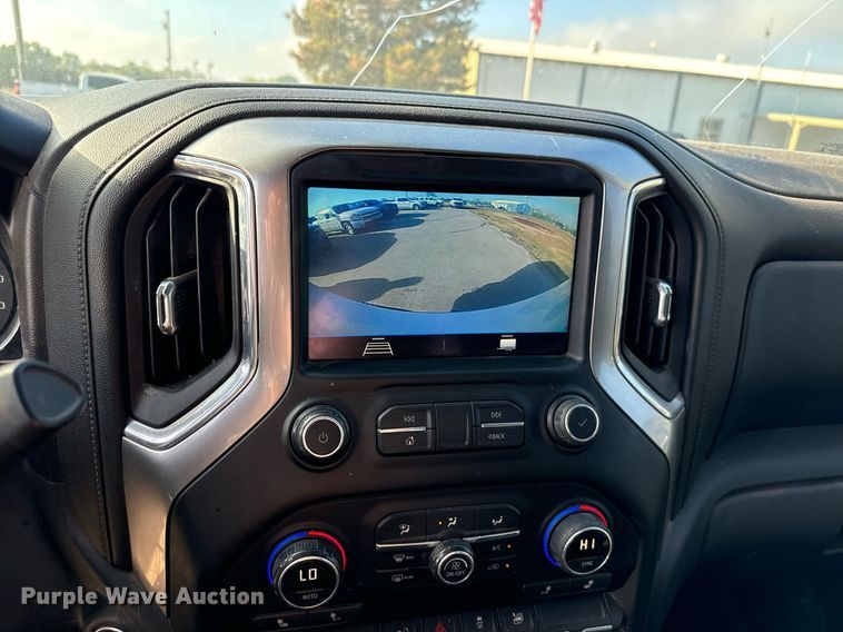 image for item IE9129 2019 Chevrolet  Silverado 1500 Double Cab pickup truck