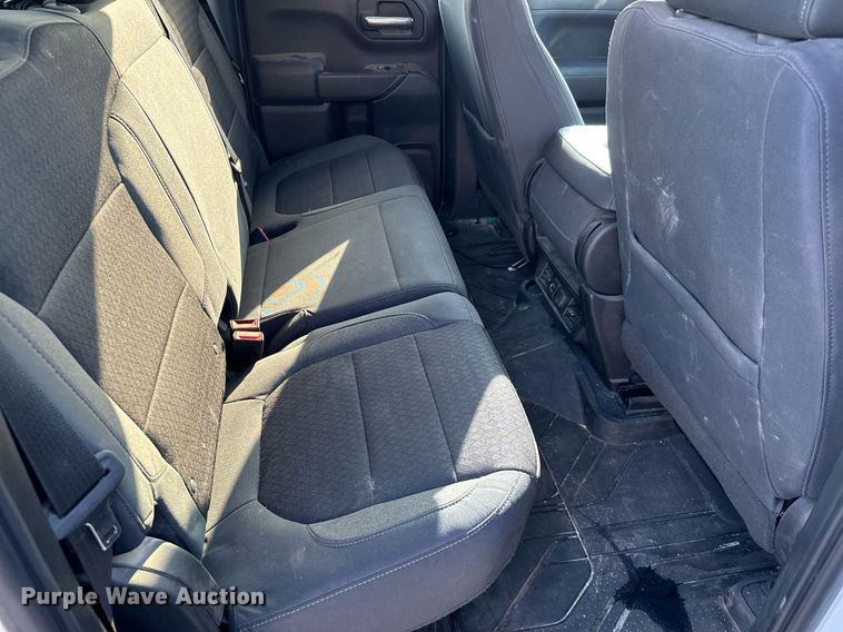 image for item IE9129 2019 Chevrolet  Silverado 1500 Double Cab pickup truck