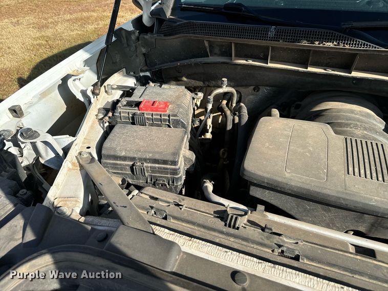 image for item IE9129 2019 Chevrolet  Silverado 1500 Double Cab pickup truck