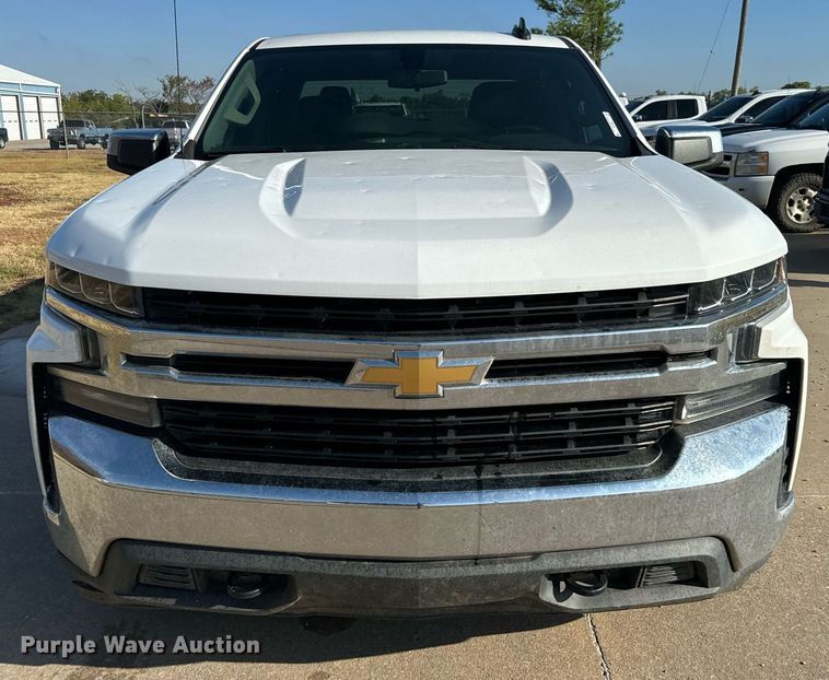 image for item IE9130 2019 Chevrolet Silverado 1500 Double Cab pickup truck