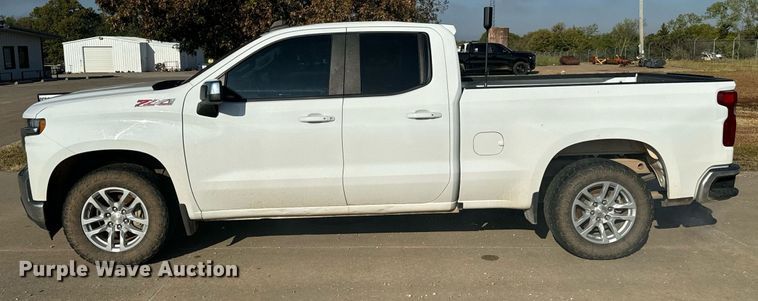 image for item IE9130 2019 Chevrolet Silverado 1500 Double Cab pickup truck