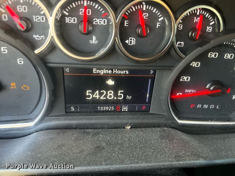 image for item IE9130 2019 Chevrolet Silverado 1500 Double Cab pickup truck