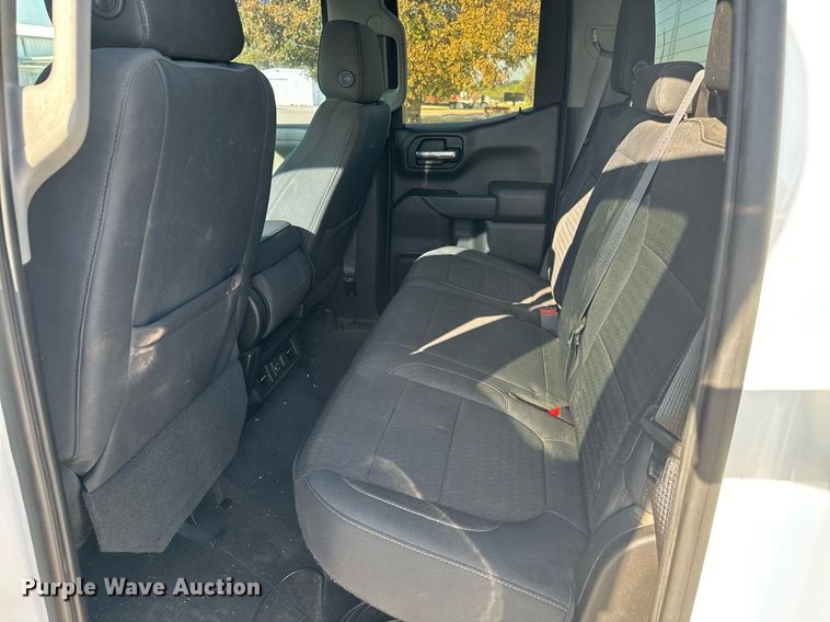 image for item IE9130 2019 Chevrolet Silverado 1500 Double Cab pickup truck