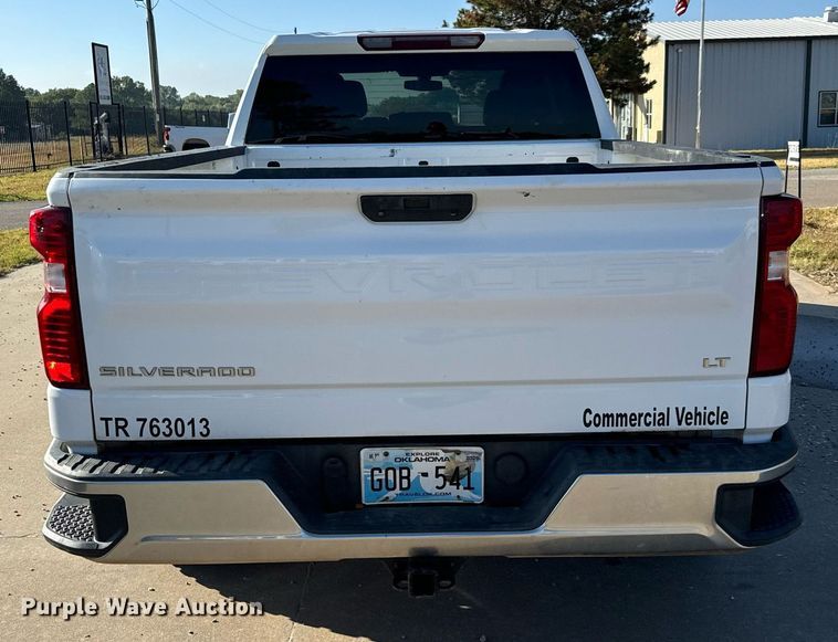 image for item IE9131 2019 Chevrolet  Silverado 1500 Double Cab pickup truck