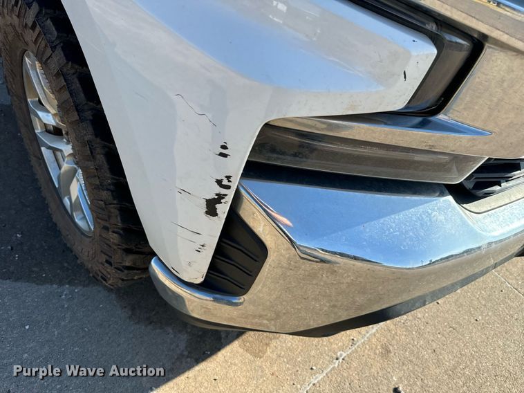 image for item IE9131 2019 Chevrolet  Silverado 1500 Double Cab pickup truck