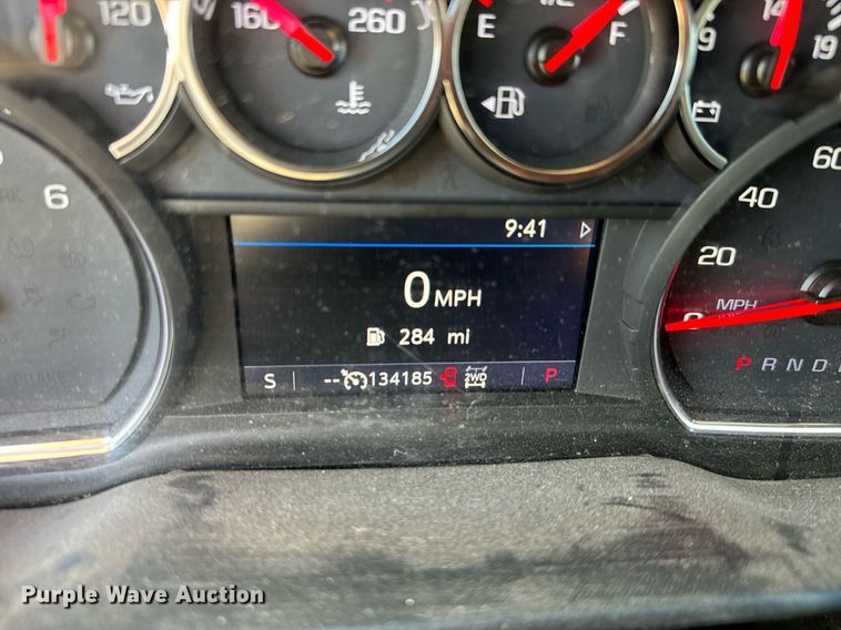 image for item IE9131 2019 Chevrolet  Silverado 1500 Double Cab pickup truck