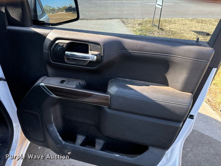 image for item IE9131 2019 Chevrolet  Silverado 1500 Double Cab pickup truck