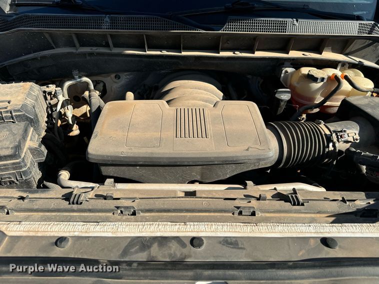 image for item IE9131 2019 Chevrolet  Silverado 1500 Double Cab pickup truck