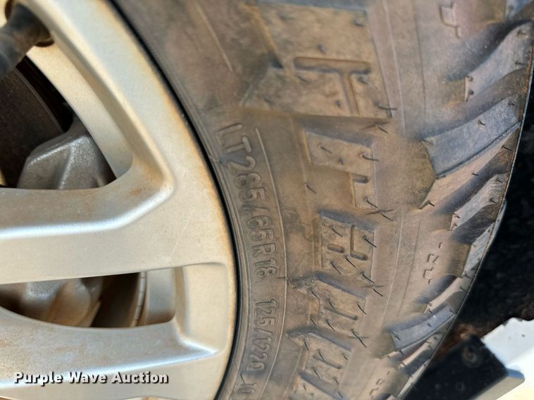 image for item IE9131 2019 Chevrolet  Silverado 1500 Double Cab pickup truck