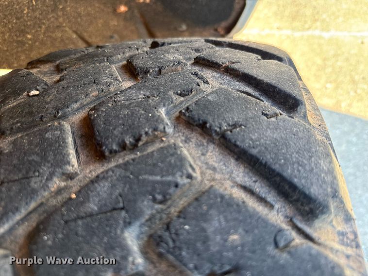 image for item IE9131 2019 Chevrolet  Silverado 1500 Double Cab pickup truck